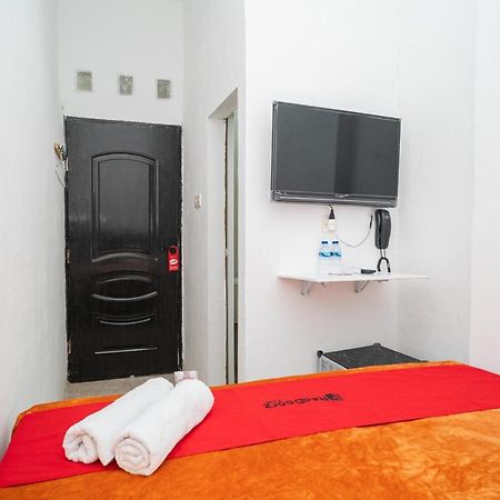 RedDoorz @ Aralia Harapan Indah Hotel Pulokendal Bagian luar foto