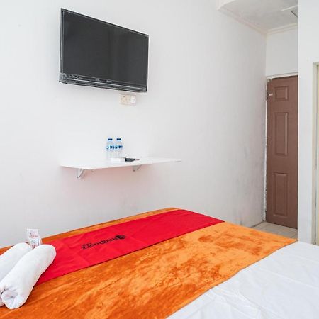 RedDoorz @ Aralia Harapan Indah Hotel Pulokendal Bagian luar foto