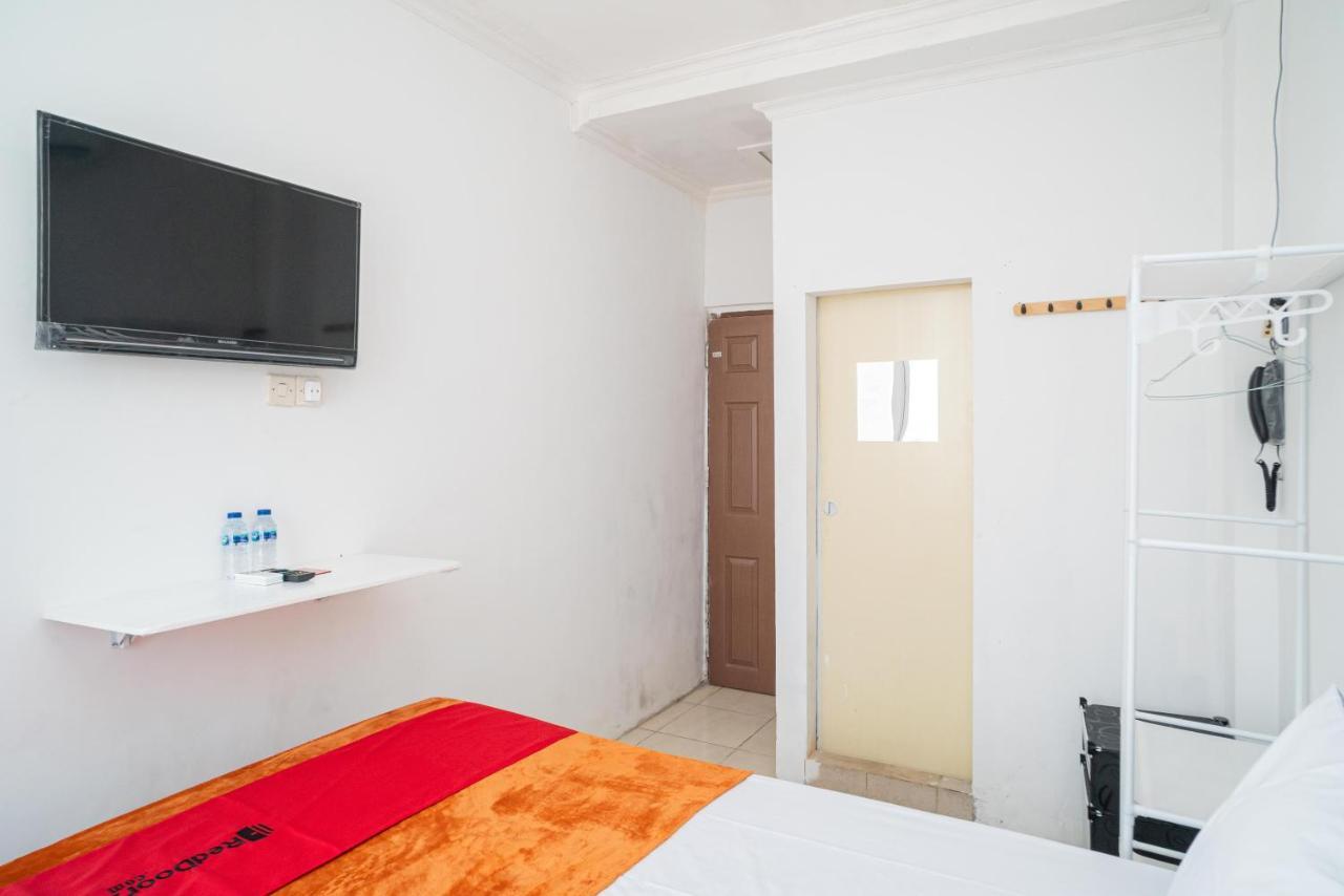 RedDoorz @ Aralia Harapan Indah Hotel Pulokendal Bagian luar foto