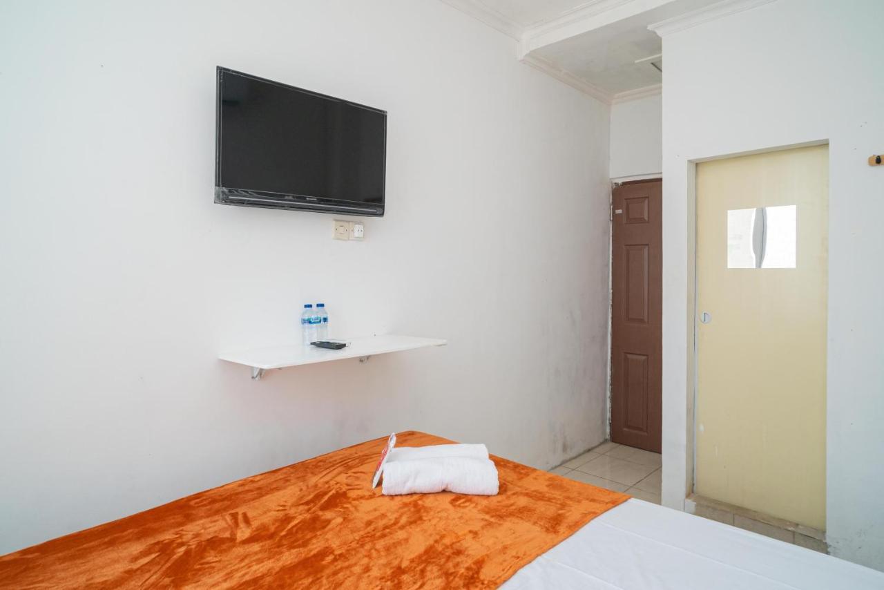 RedDoorz @ Aralia Harapan Indah Hotel Pulokendal Bagian luar foto